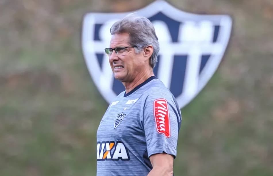 Com sete baixas, Oswaldo tem dor de cabeça para escalar time que enfrenta o Bahia