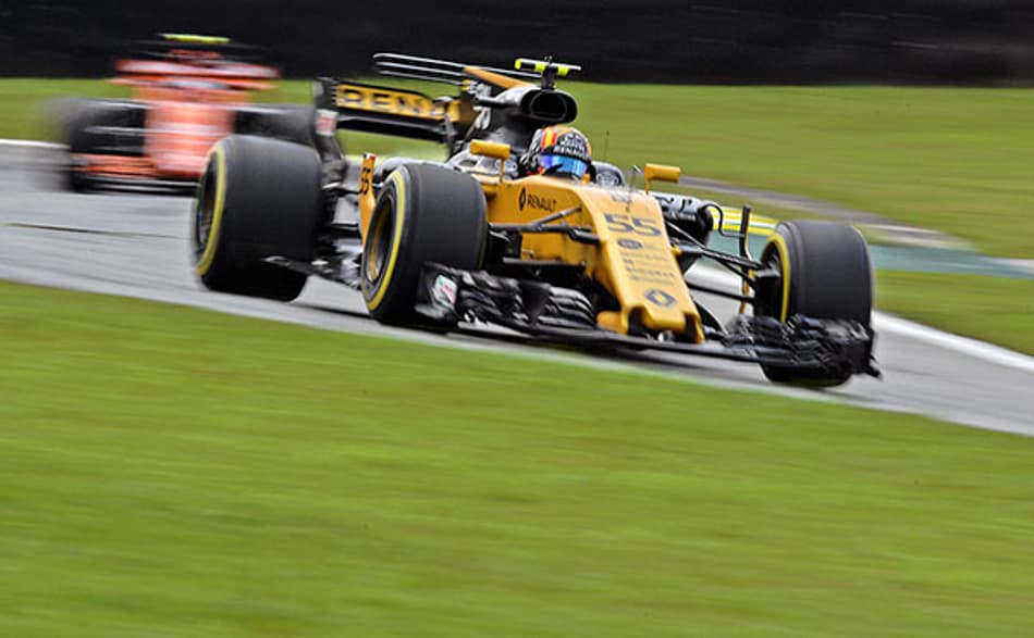 Dupla da Renault, Nico Hulkenberg e Carlos Sainz, comemora ida ao Q3