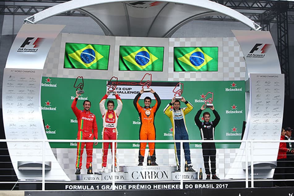 PORSCHE: Rodrigo Baptista vence de ponta a ponta e garante matematicamente o título de sprint