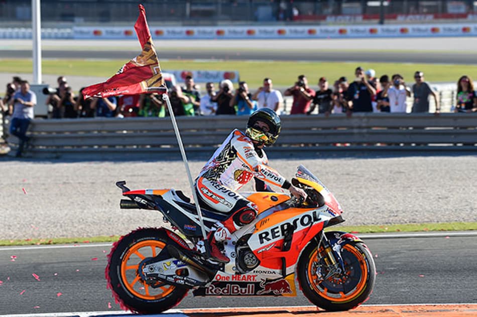 Marc Marquez conquista o tetracampeonato da MotoGP; Pedrosa vence em Valência