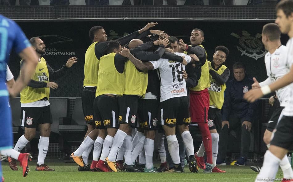 Super-Raio X: Corinthians encaminha título e é maioria na Seleção da 34ª Rodada do Brasileirão-2017