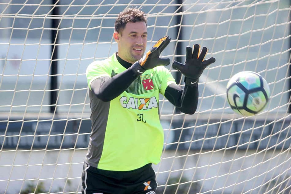 Zé celebra retorno de Martin, mas diz que Anderson Martins ainda é dúvida