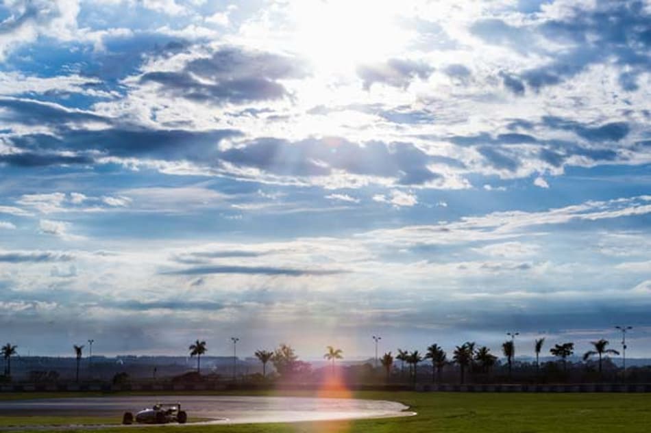Igor Fraga marca a pole position e fica mais perto do título da F3 Academy