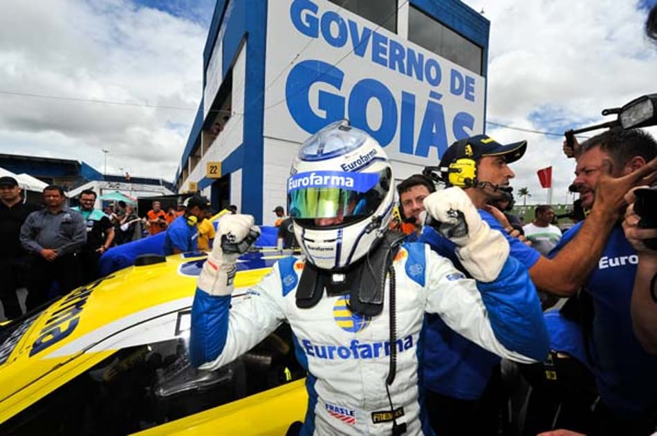 STOCK CAR: Daniel Serra larga na pole da Goiânia 500