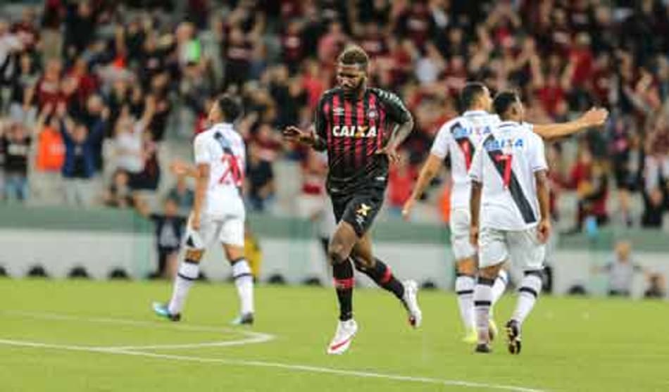 Números da Bola: Estatísticas de Atlético-PR 3×1 Vasco