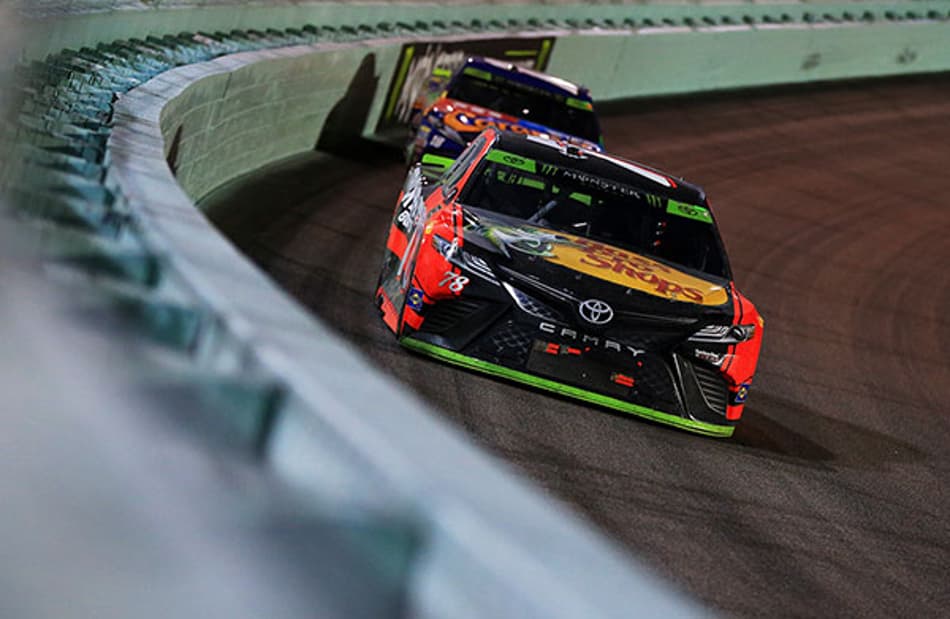 Martin Truex Jr. vence em Homestead e garante o título da NASCAR Cup Series 2017