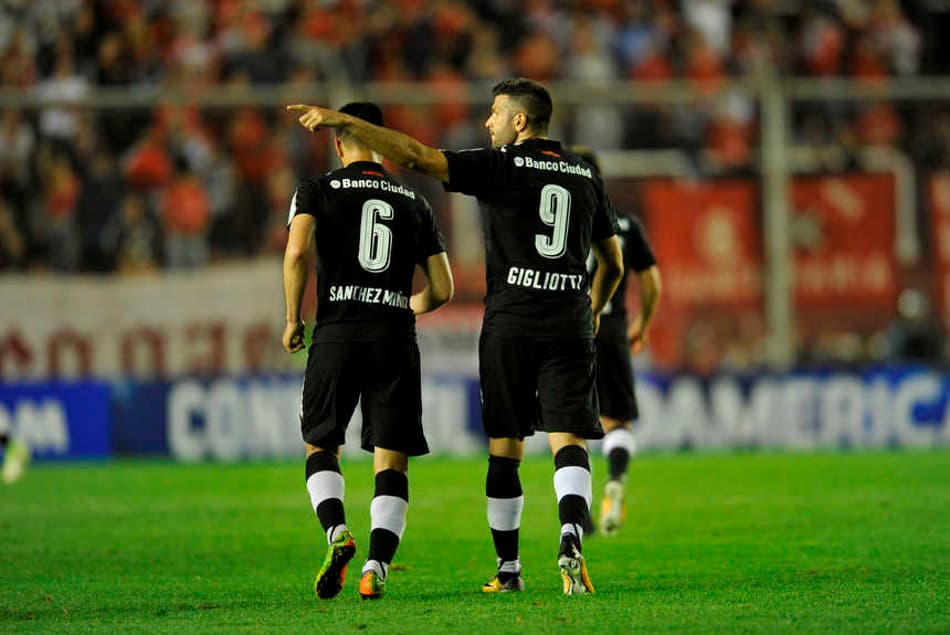 Gigantes da América do Sul decidem a sorte nos torneios continentais