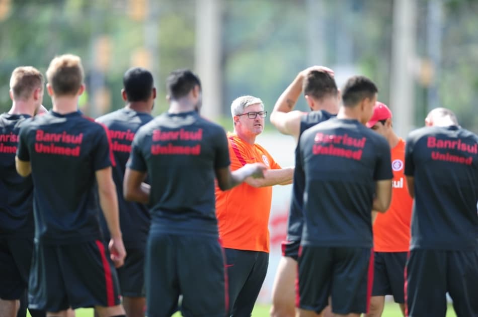 Internacional garante Odair Hellmann como treinador em 2018