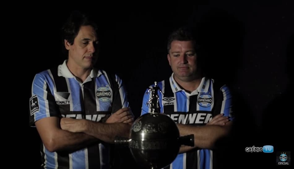 No clima da final, Grêmio divulga vídeo com campeões da Libertadores