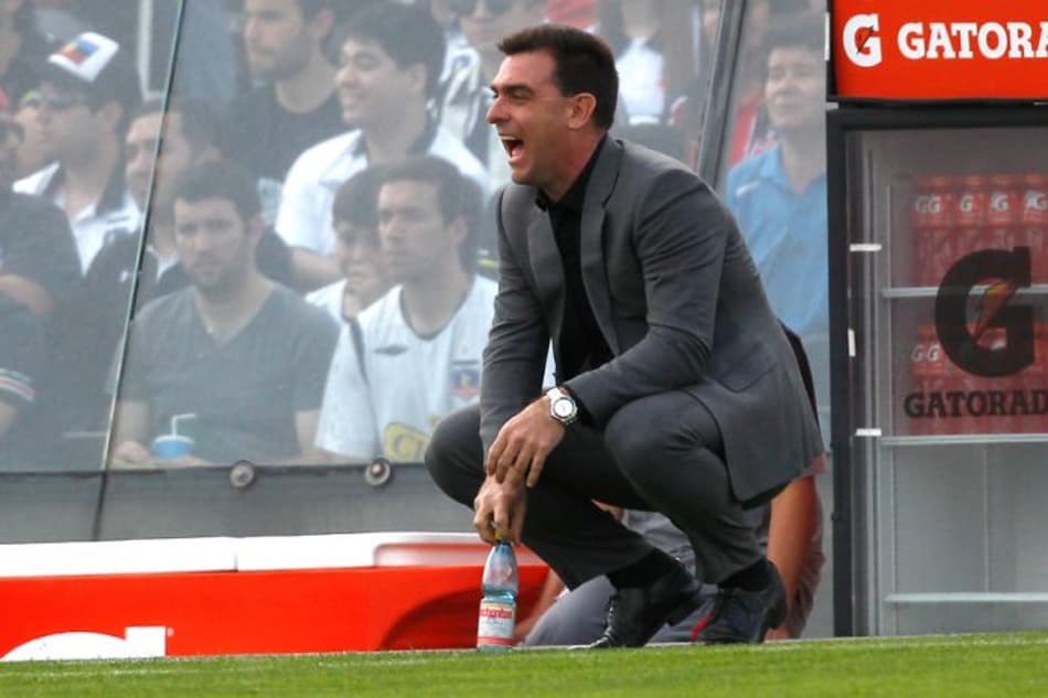 Dirigente do Colo-Colo garante técnico Pablo Guede no comando da equipe