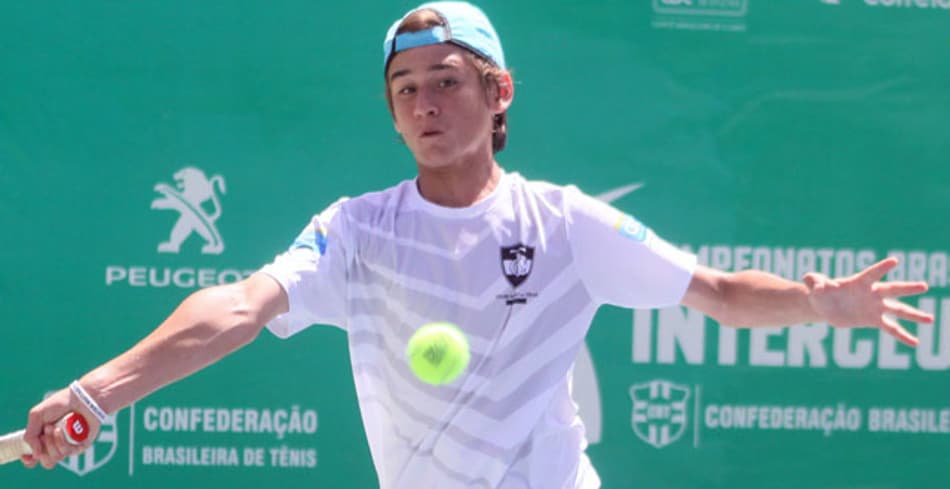 Baiano Schwebel nas quartas do Interclubes em Salvador. Atleta do Vasco vence