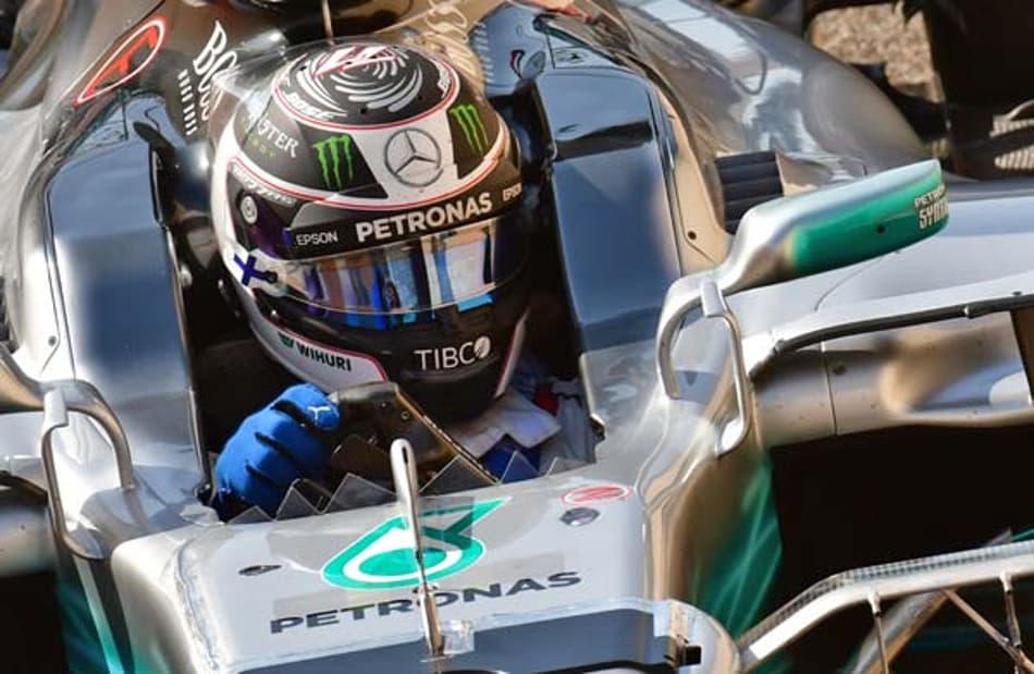 GP de Abu Dhabi de F-1: Valtteri Bottas lidera o segundo treino seguido de perto pelas Red Bulls