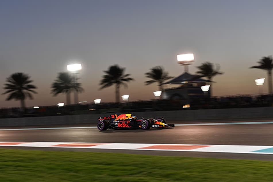 Daniel Ricciardo supera Kimi Raikkonen no grid e espera lutar pelo pódio na corrida