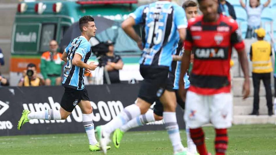 Sem muitas aspirações, Grêmio e Atlético-GO ficam no empate em 1 a 1