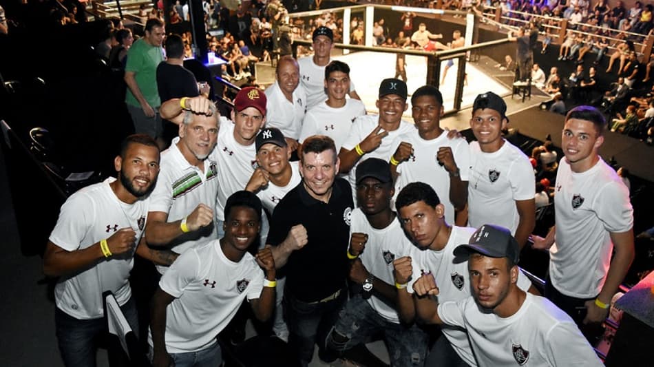Moleques de Xerém se preparam para torneio em evento de MMA. Entenda