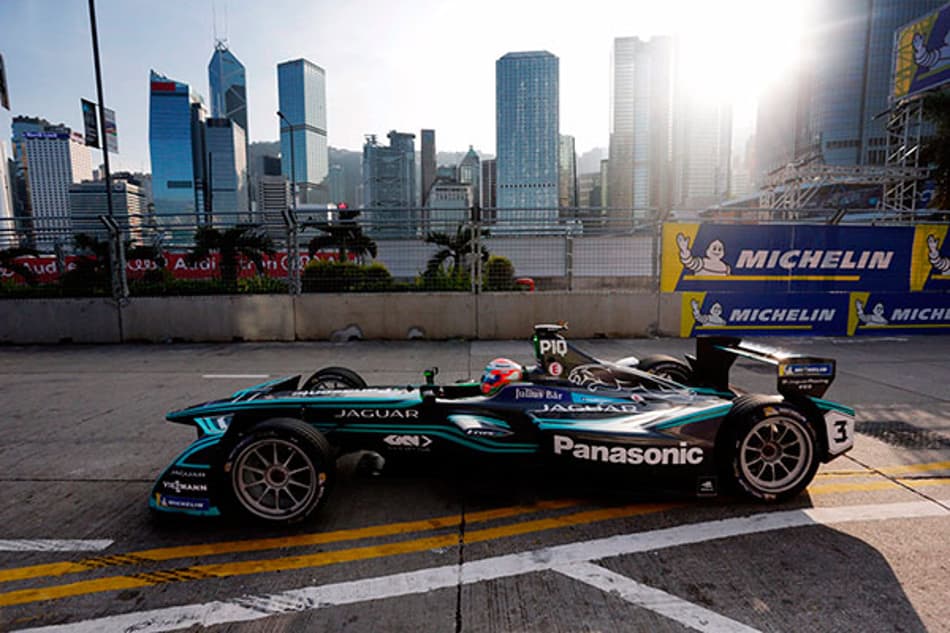 F-E: Nelsinho Piquet estreia pela Jaguar com um quarto lugar nas ruas de Hong Kong
