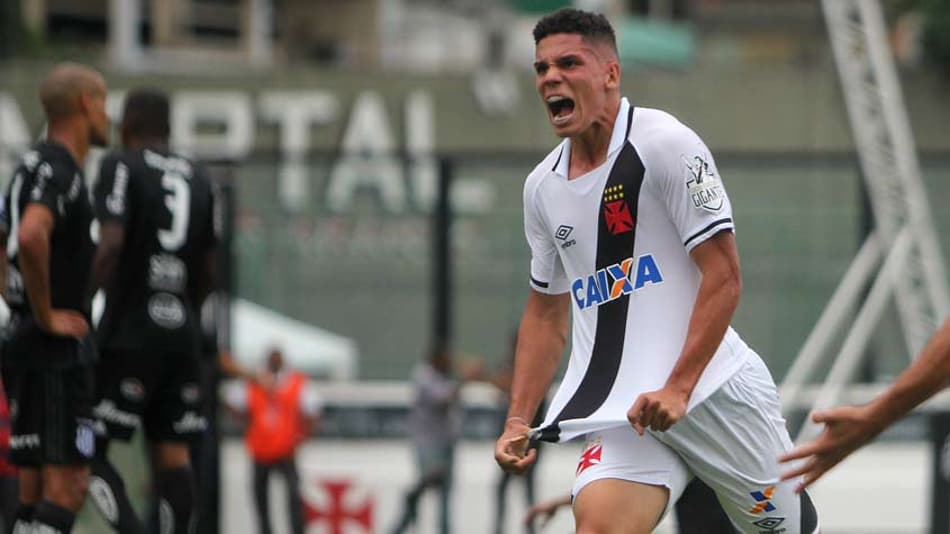 Paulinho exalta vaga do Vasco à Liberta: ‘Honrar da melhor forma’