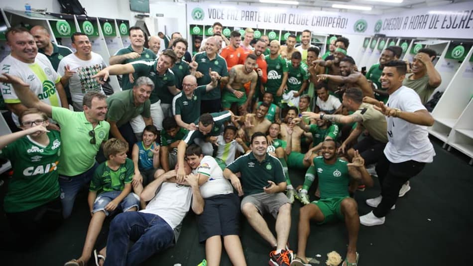 Escolhas certeiras, peças negadas… Os segredos da montagem da Chape