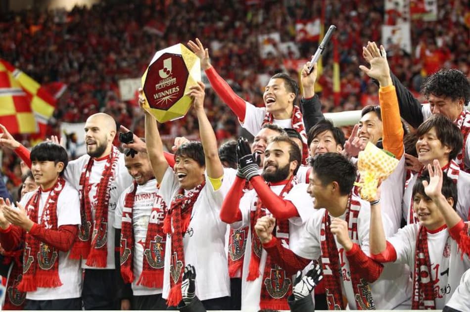 Decisivo, Gabriel Xavier celebra conquista do Nagoya no Japão