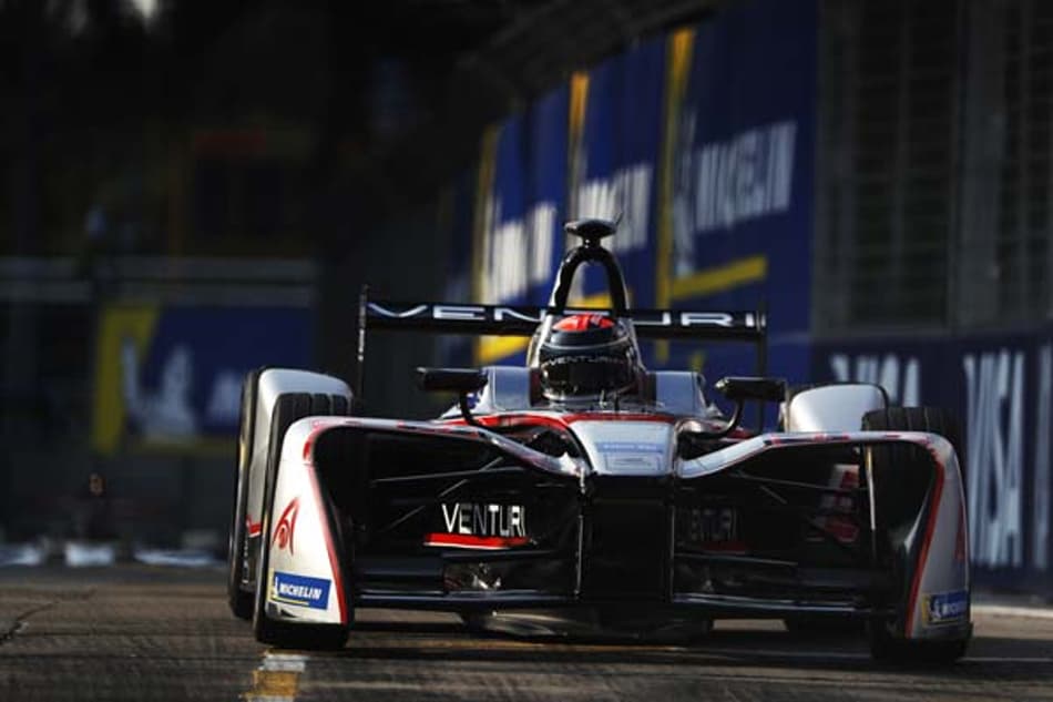 Mortara e Paffett são apontados como favoritos para correr ao lado de Felipe Massa na Venturi