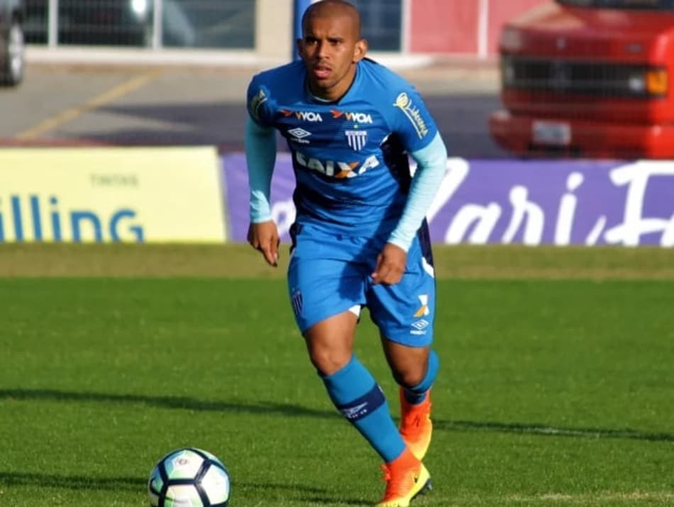 Prestes a fazer sua terceira temporada pelo Avaí, Judson se sente em casa