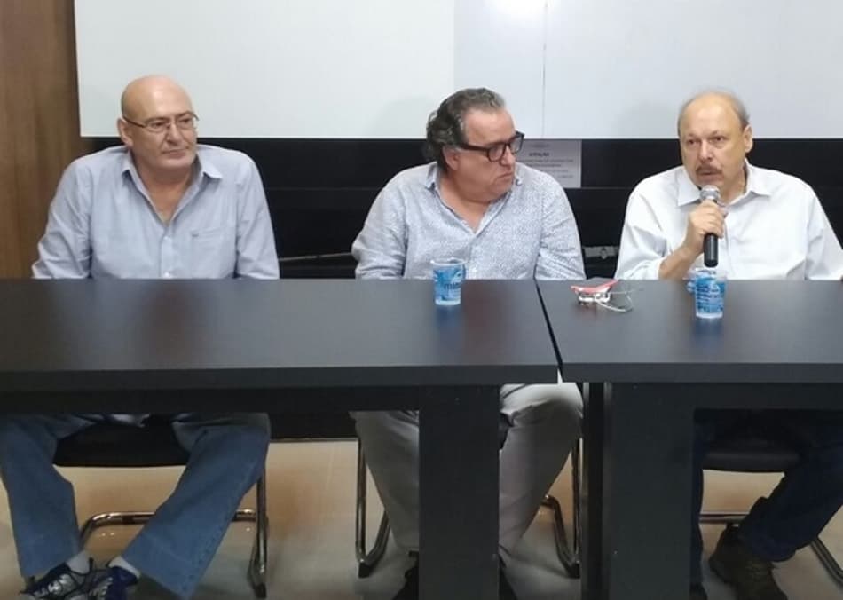 Oposição do Santos pede que MP investigue associações em massa