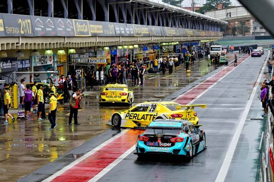 STOCK CAR: Com pista molhada, Max Wilson novamente lidera o TL2; Serra na P8 e Camilo na P10