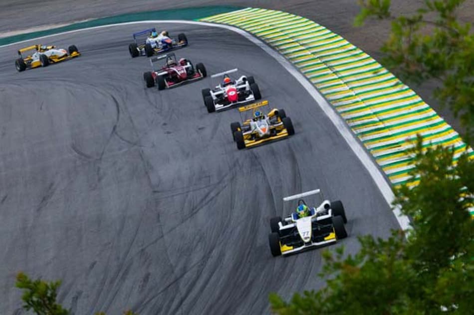 F-3: Samaia se mantém imbatível em Interlagos, enquanto Léo Barbosa garante o vice-campeonato na Academy