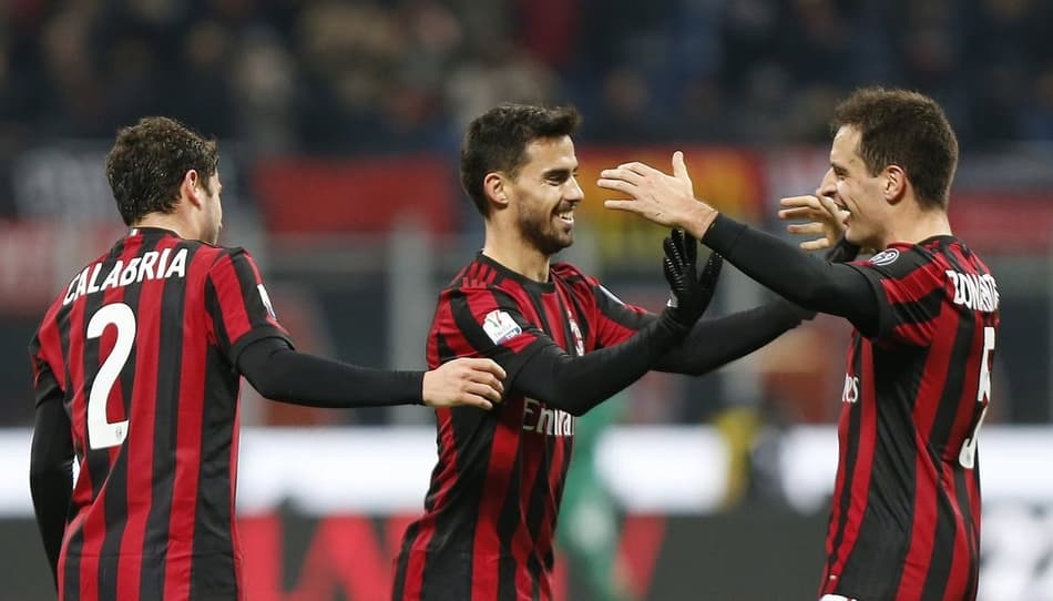 Milan passa fácil pelo Hellas Verona e fará clássico nas quartas da Copa da Itália