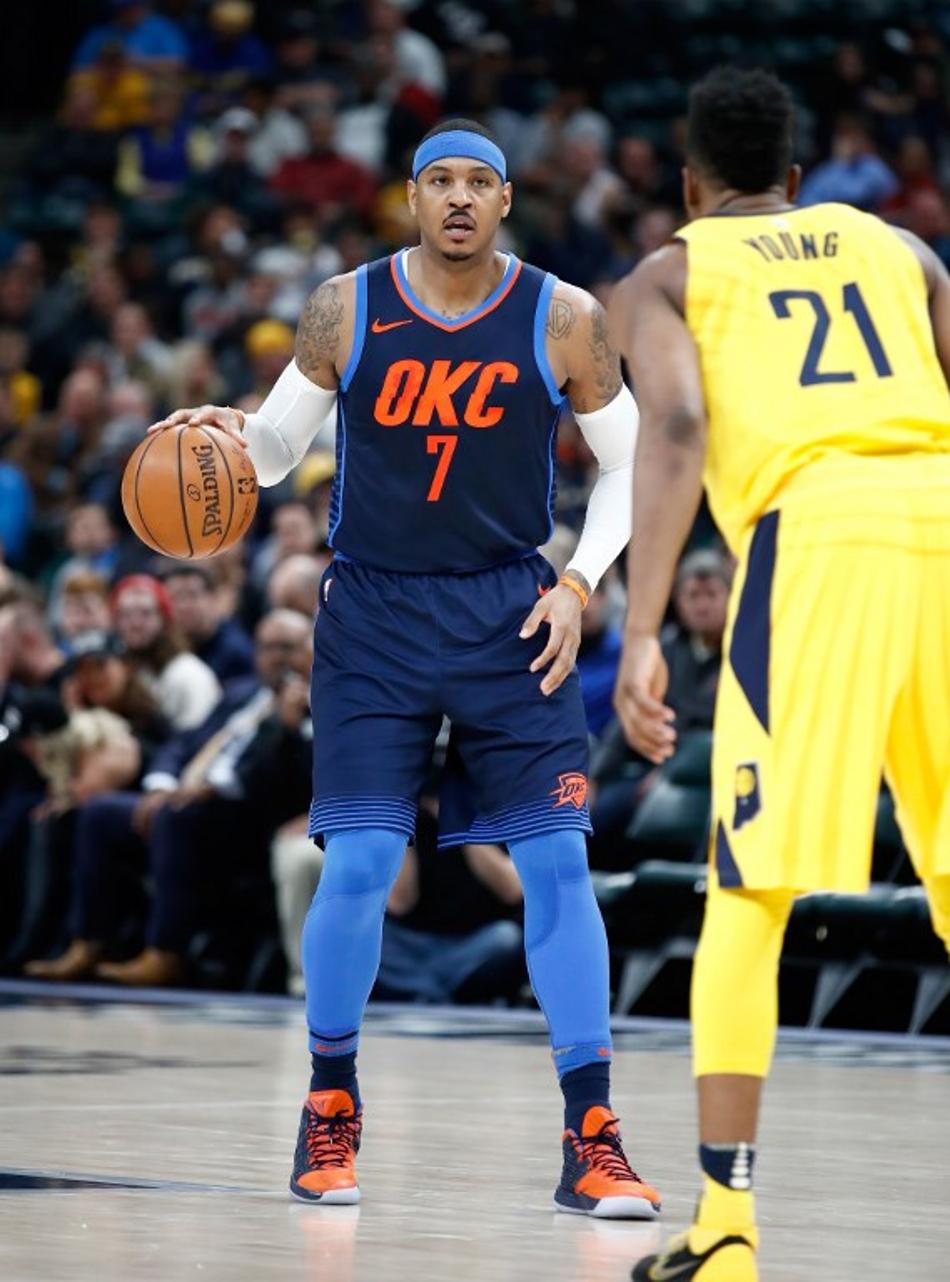 Thunder cresce no segundo tempo e bate Lakers