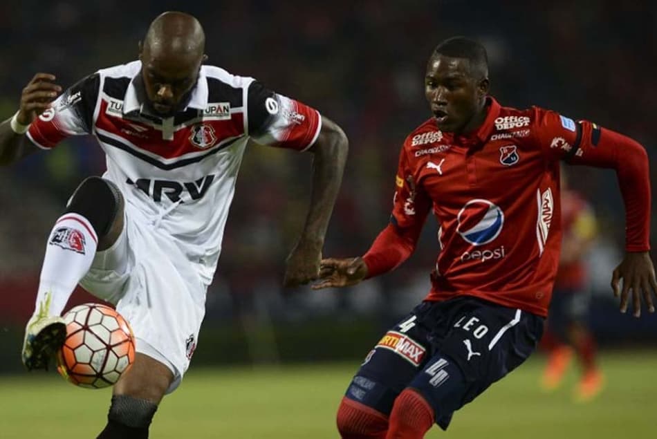 Grafite se reúne com a diretoria do Santa Cruz para decidir futuro