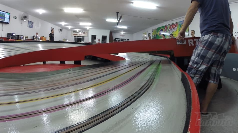 Férias F1Mania: Conheça o mundo do Slot Car, grande paixão de Ayrton Senna fora das pistas
