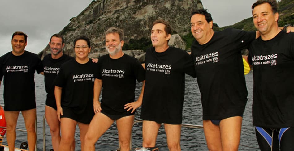 Em dia histórico, bicampeão Mundial e lendas da maratona aquática do Brasil completam Volta à Nado do Arquipélago de Alcatrazes