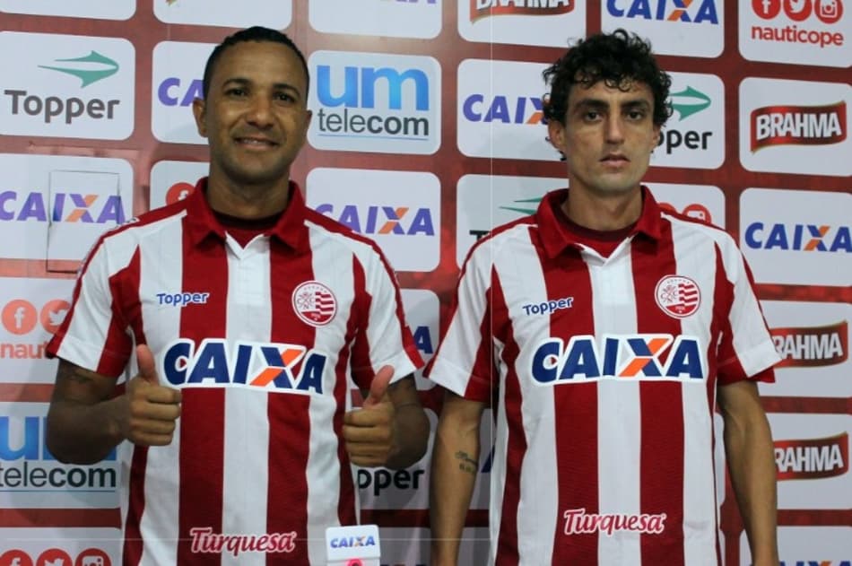 Náutico apresenta dois novos reforços para a temporada 2018