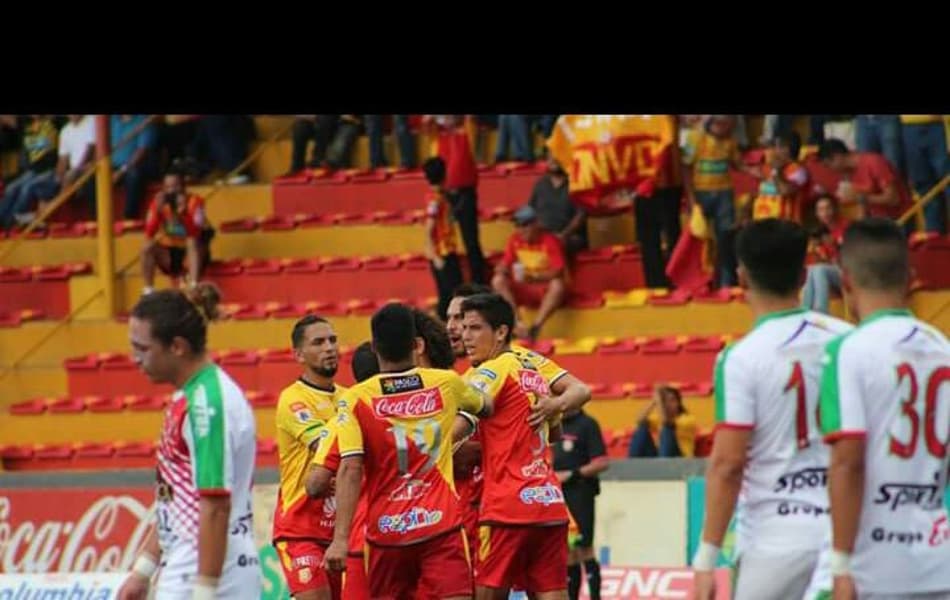 Torneo Apertura de Costa Rica tem cinco líderes com quatro pontos