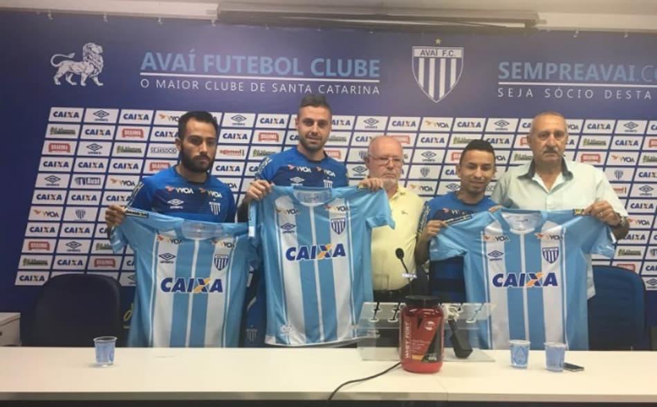 Avaí inicia temporada com apresentação de trio de reforços