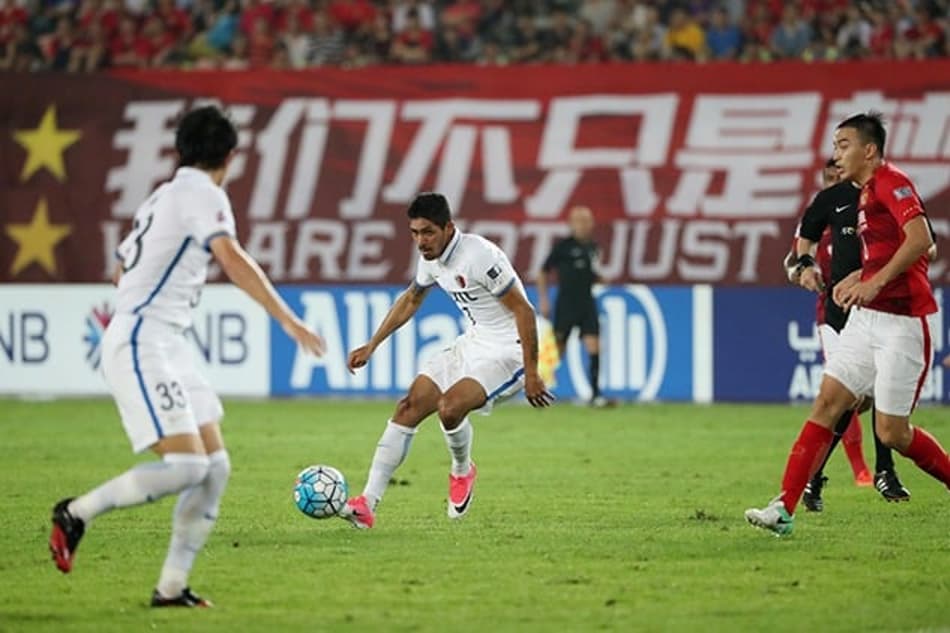 Há dez anos no Japão, brasileiro projeta duelo com Jô e briga pela artilharia: 'Espero levar a melhor'