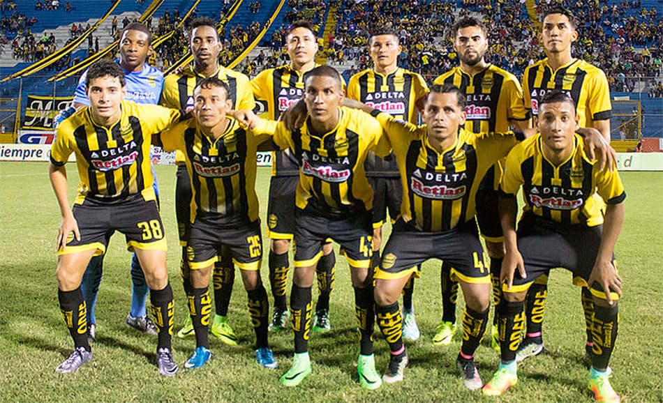 Real España quebra jejum e acaba como campeão de Honduras