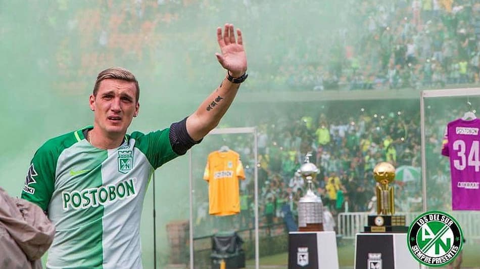 Torcida do Atlético Nacional lota estádio para se despedir de Franco Armani