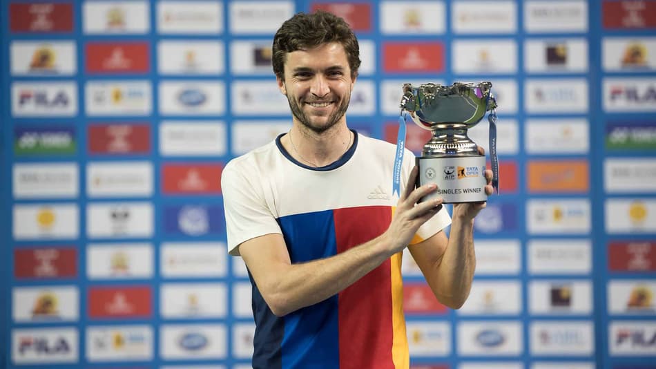 Simon bate Anderson é campeão em Pune e fica com vice nas duplas