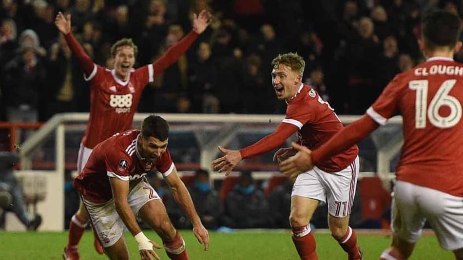 Nottingham volta aos dias de glória e elimina o Arsenal pela FA Cup
