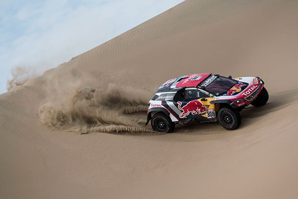 Dakar: Cyril Despres assume a liderança entre os carros