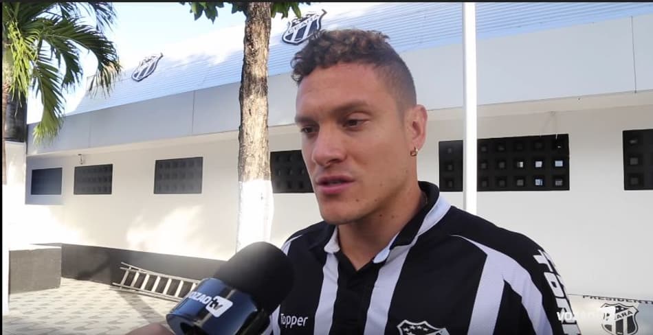 Colombiano retorna ao Ceará e exalta paixão pelo clube: “Minha segunda casa”