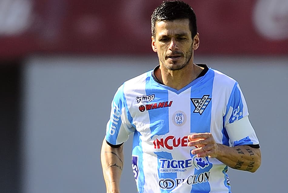 Veterano meio-campista seguirá atuando com a camisa do Cerro