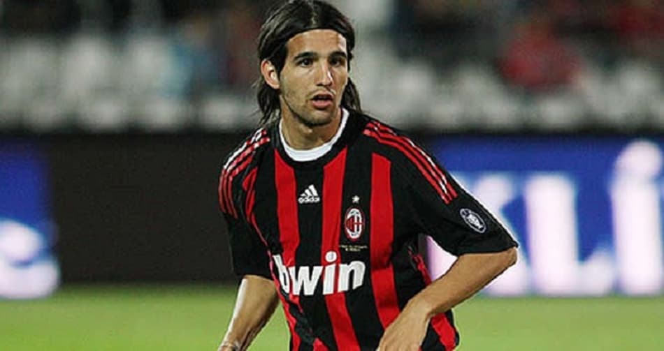 Jogador uruguaio conta sobre convívio com astros do futebol mundial