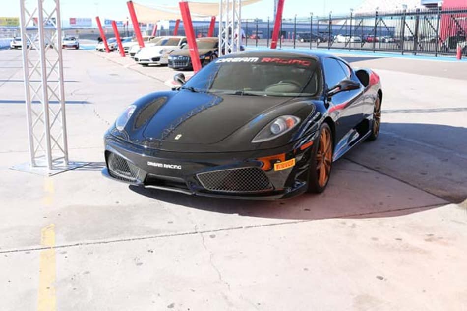 Férias F1Mania: Pilotamos uma Ferrari no autódromo de Las Vegas