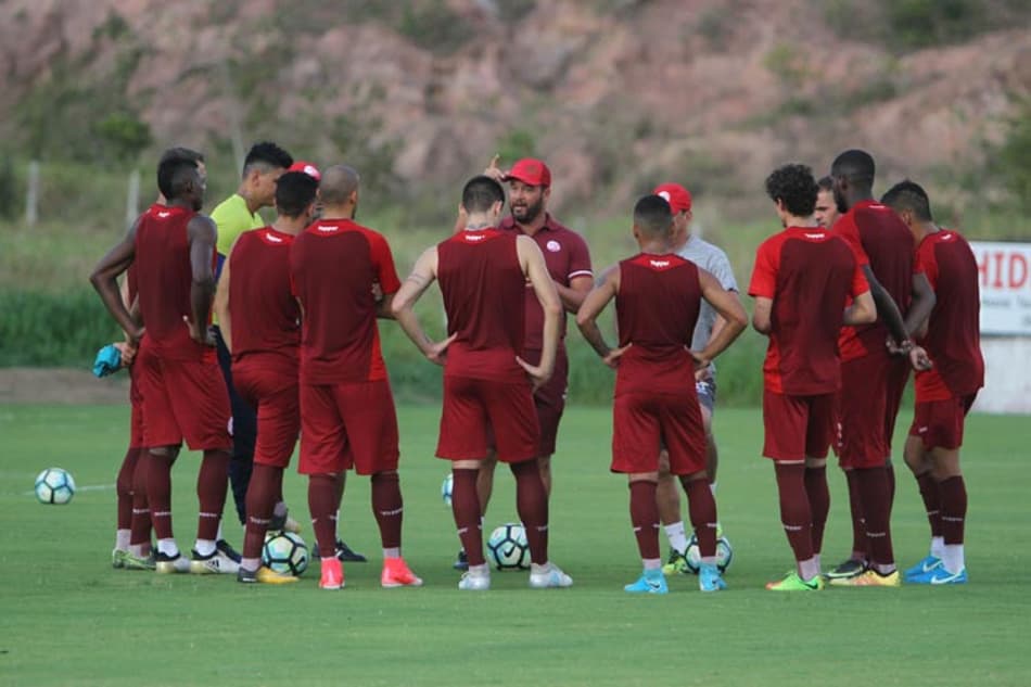 Náutico treina mirando decisão da seletiva na Copa do Nordeste