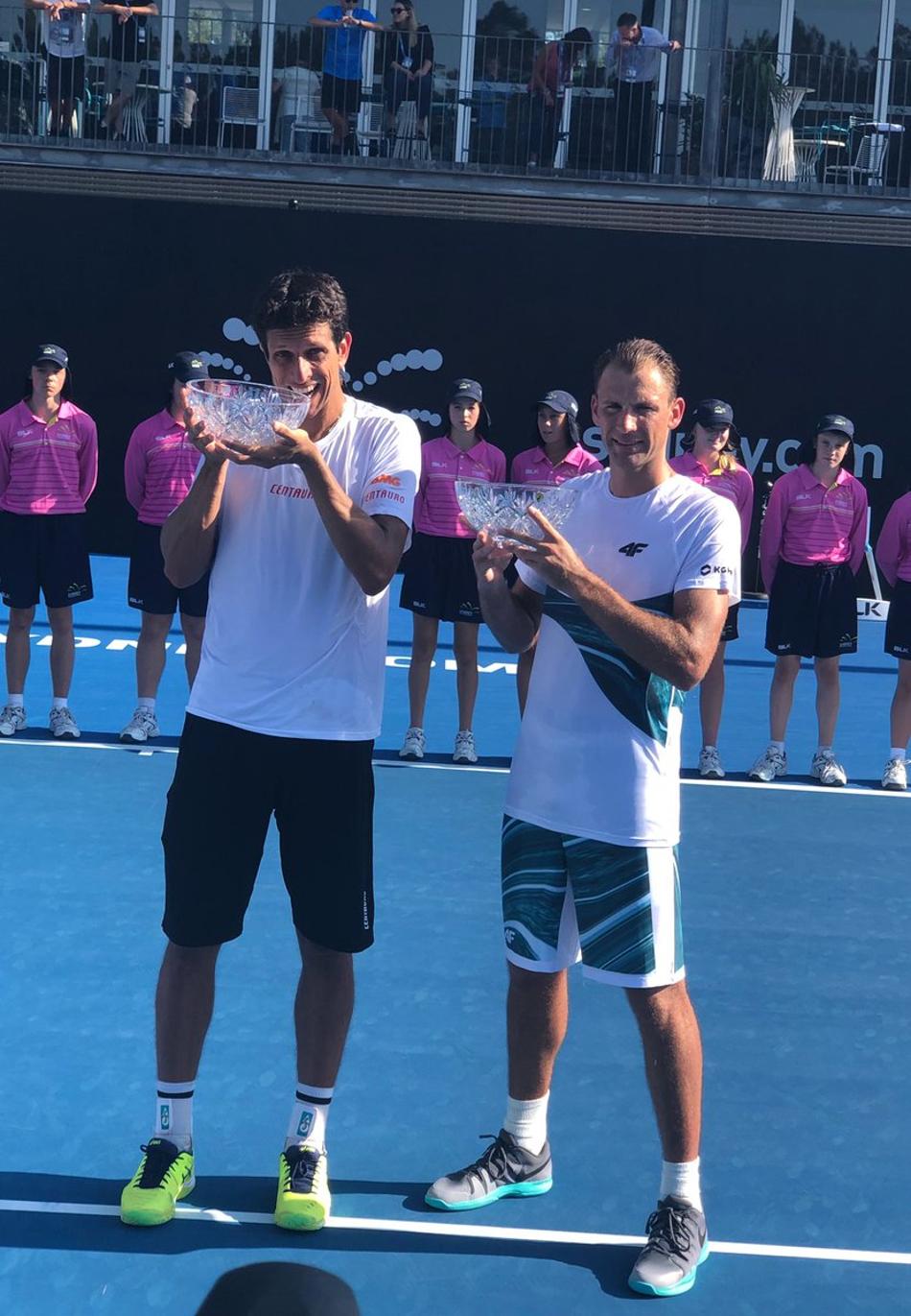 Melo/Kubot bate dupla australiana e vai às 8ªs em Melbourne