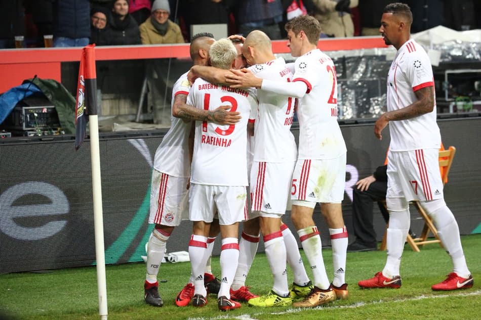 Ribery volta a marcar, Bayern vence o Leverkusen e abre 14 na ponta