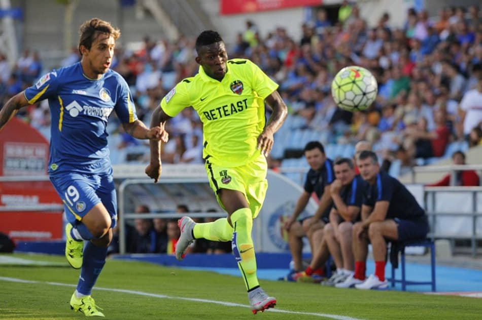 Meio-campista do Levante acusa jogador do Celta de racismo